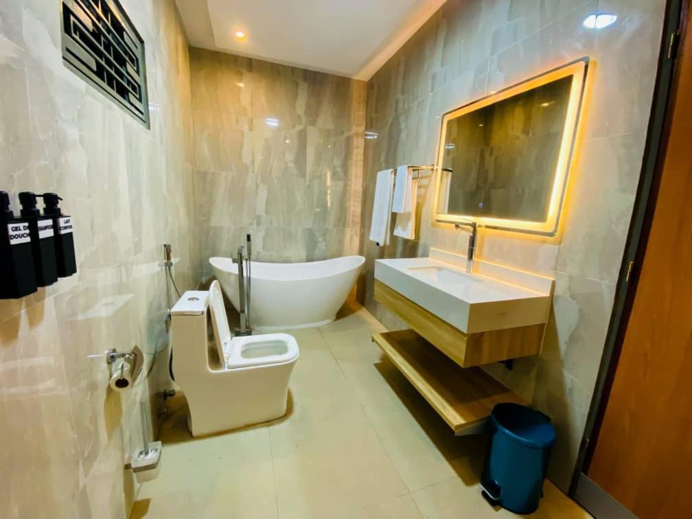 Complexe Hotelier And Ouagadougou Exterior photo
